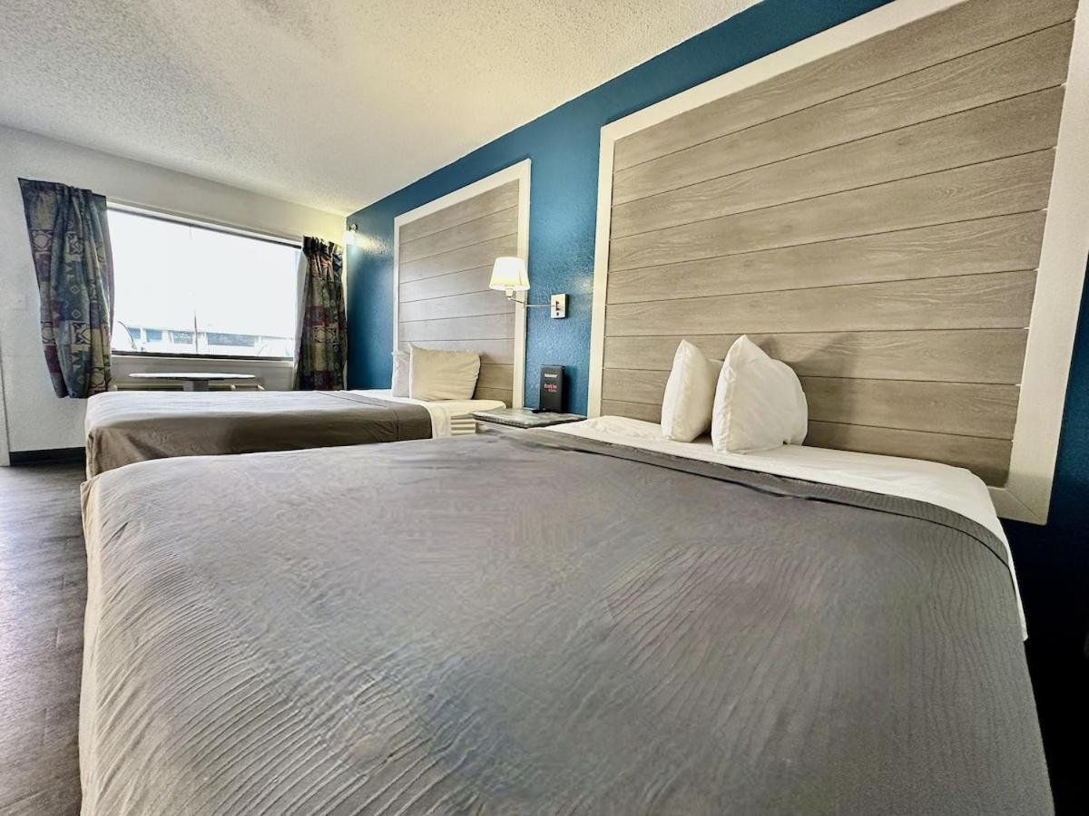 Ozark Inn And Suites شاطئ أوسيدج المظهر الخارجي الصورة