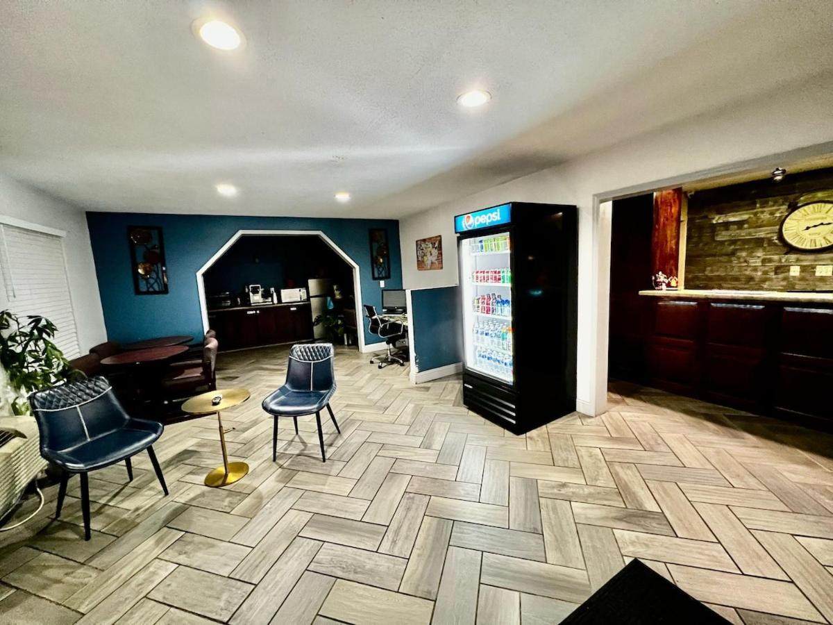 Ozark Inn And Suites شاطئ أوسيدج المظهر الخارجي الصورة